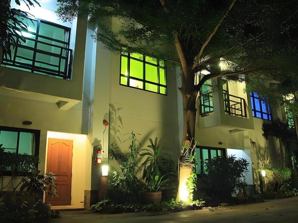 Chayada Garden House And Resort Hotel Nakhonratchasima Екстериор снимка