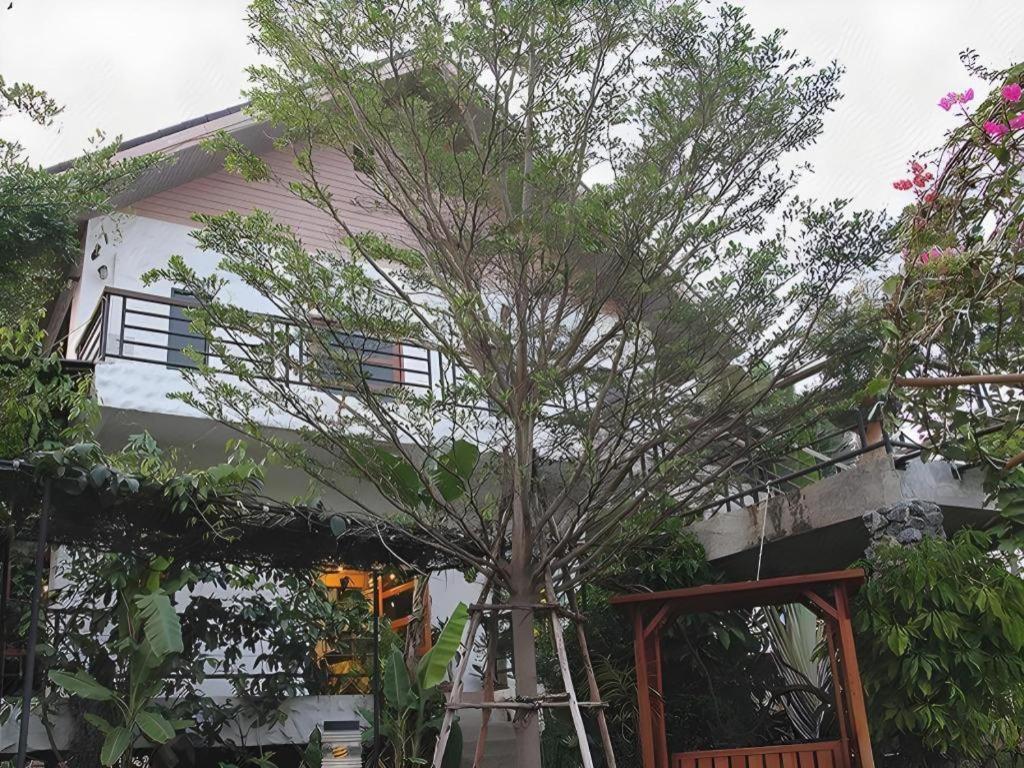 Chayada Garden House And Resort Hotel Nakhonratchasima Екстериор снимка
