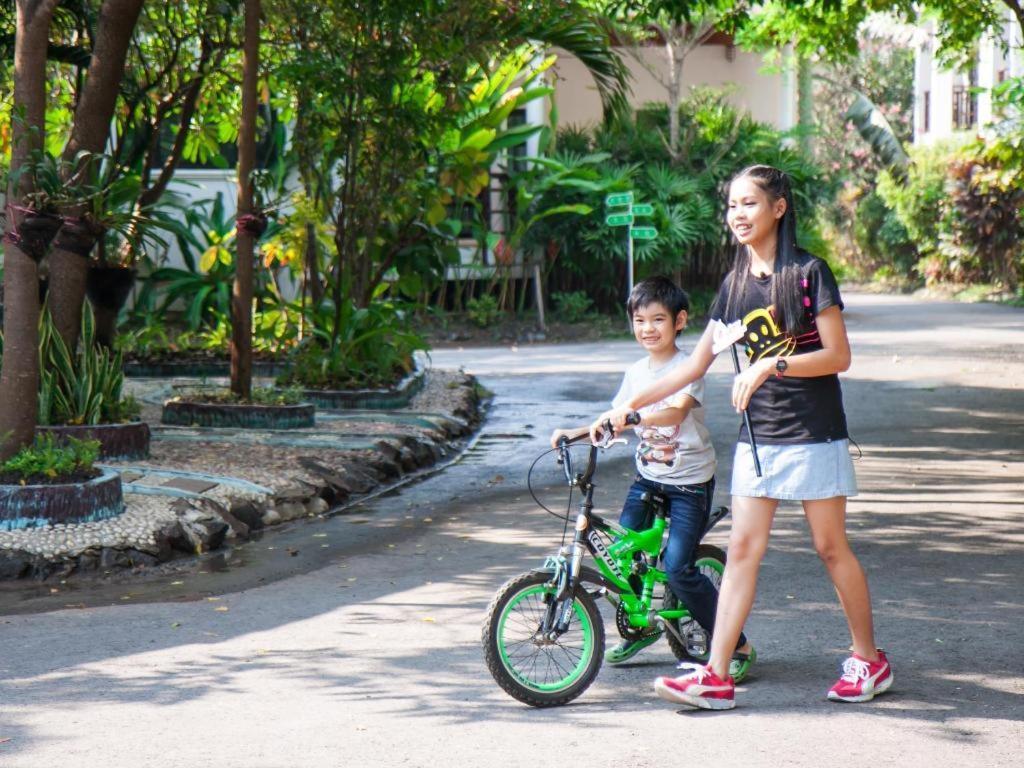 Chayada Garden House And Resort Hotel Nakhonratchasima Екстериор снимка